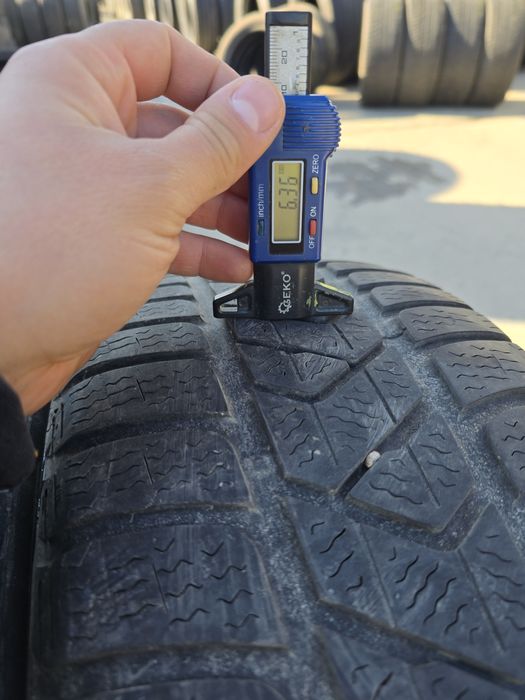 Anvelope de iarna 215-55r17 Pirelli