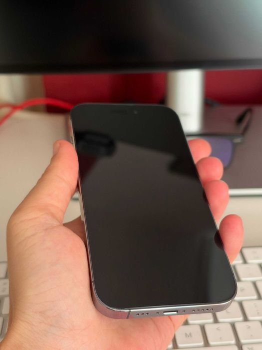 Apple iPhone 14 Pro 256 GB Deep Purple + 2 калъфа