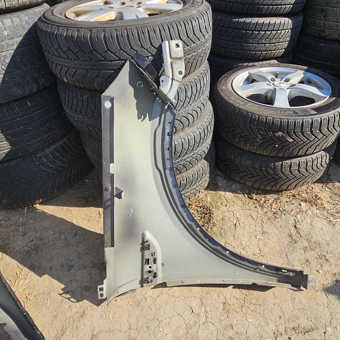 Ляв калник Range Rover Discovery Sport 2014-2019.