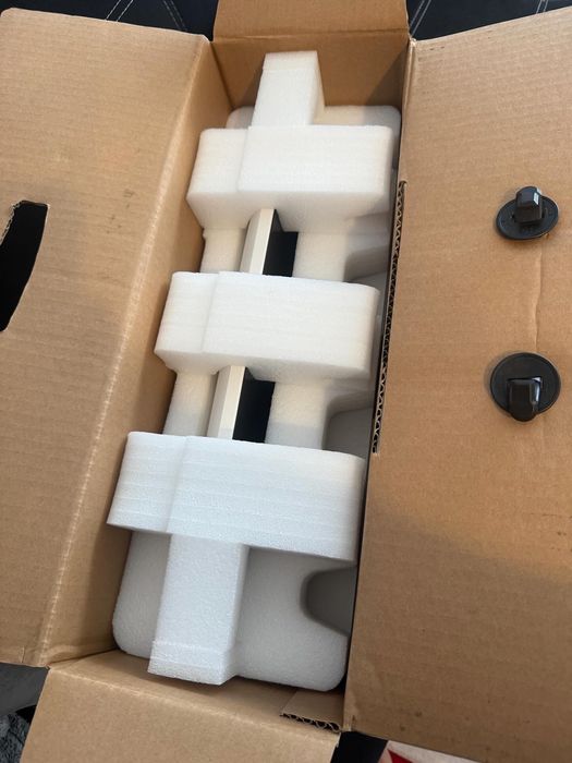 ASUS, AIO Computer, безжична мишка и клавиатура