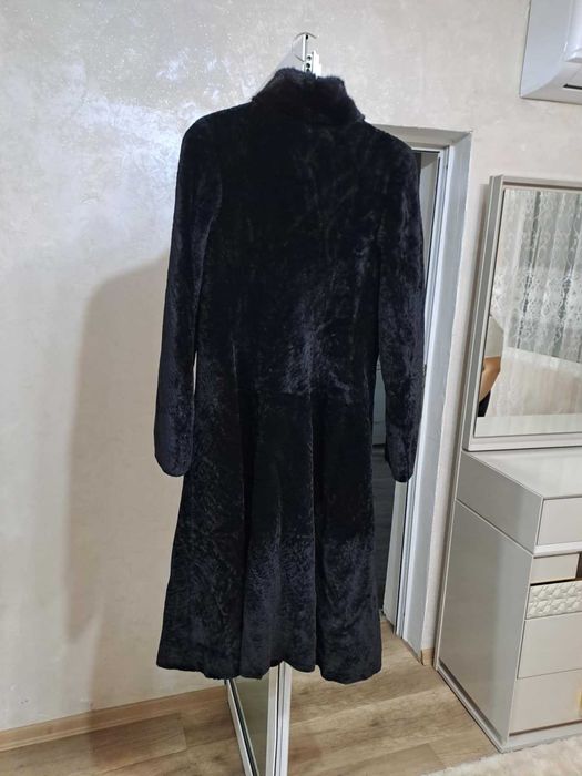зимно палто от астраган