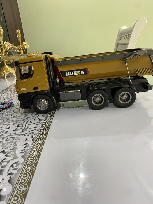 Игрушки метальические