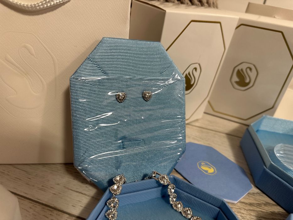 Set Swarovski Angelic Ariana Grande colier, brățară, cercei