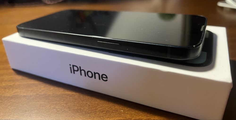 iphone 14 тъмносин/midnight blue 128 GB 100 % батерия пълен комплект