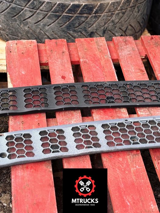 Grilaj protectie tubulatura admisie filtru aer Original MAN TGX TGA