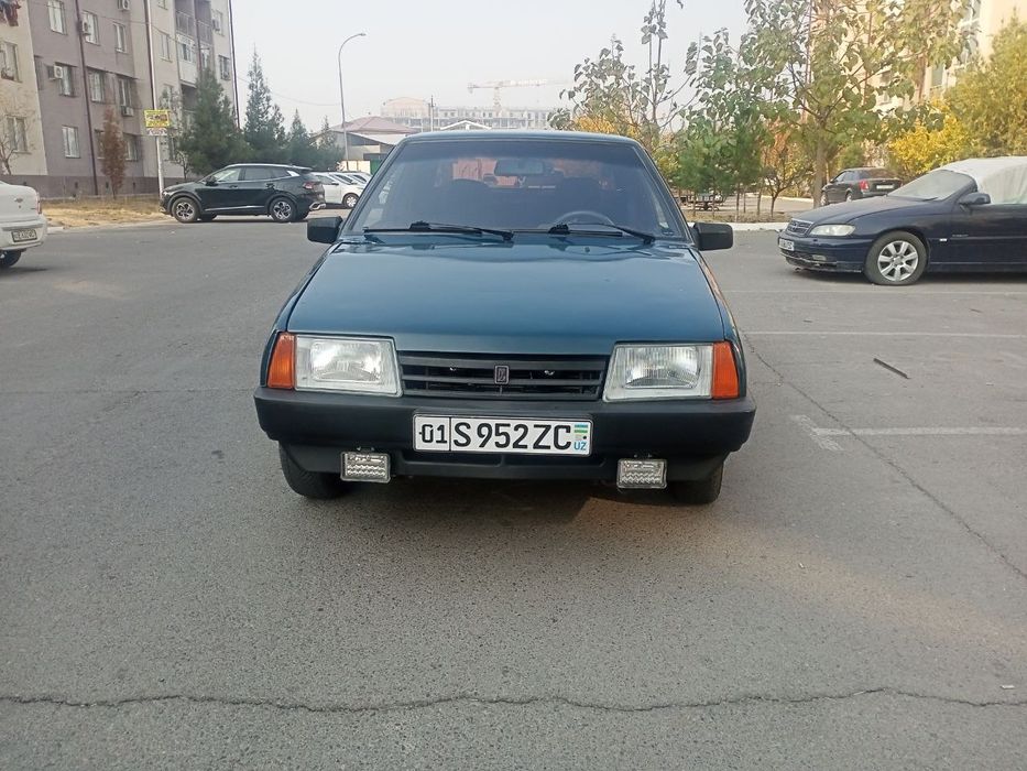 Sotiladi srochniy Lada 2000 yil xolati Yaxshi !