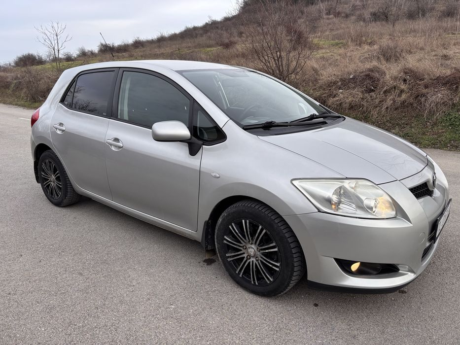 Autoturism Toyota Auris