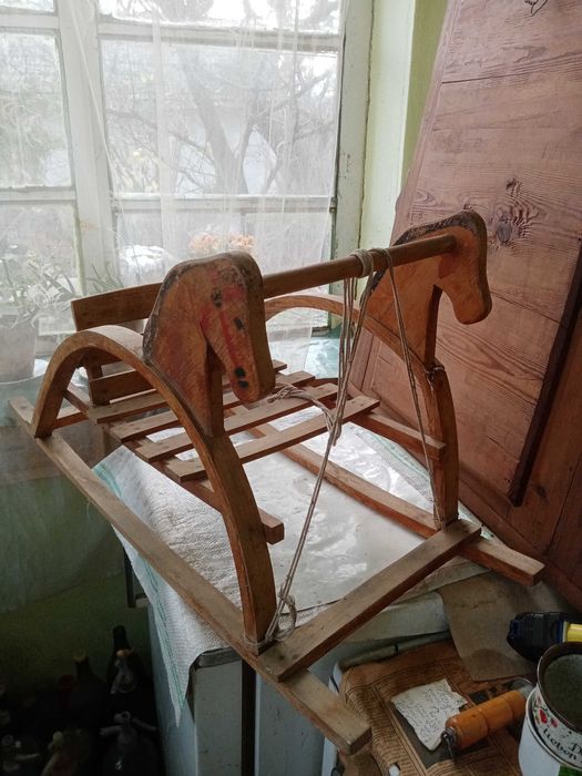 Căluți din perioada comunistă