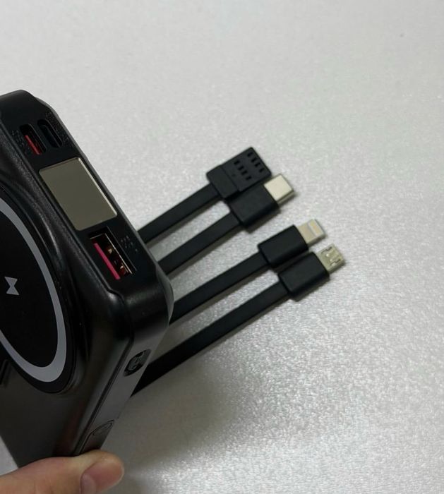 Паурбанк(оригинальный)новый