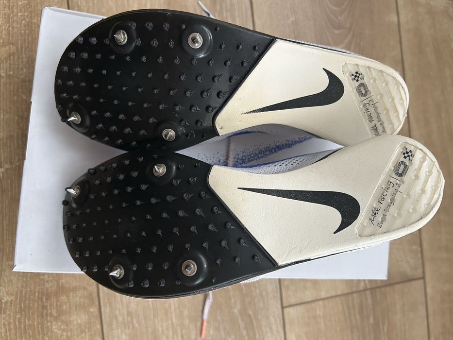 Nike pentru atletism