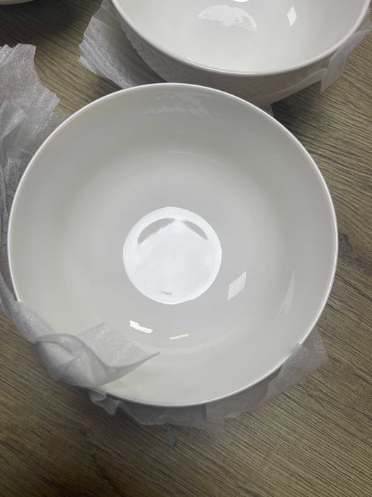 4 boluri albe, elegante