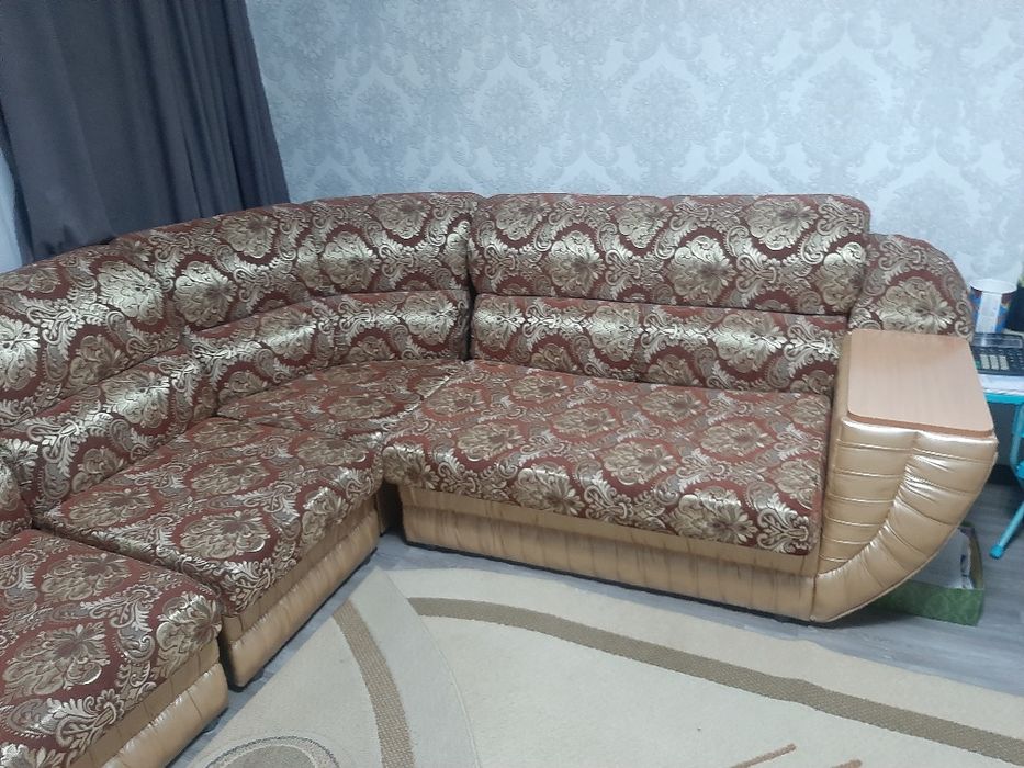 Продам диванный уголок