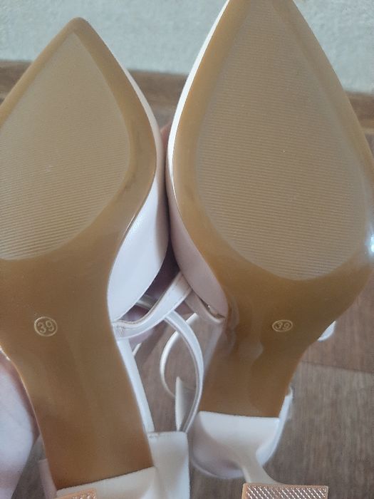 Продам     туфли