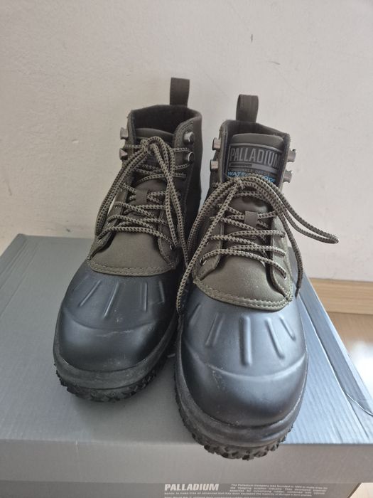 Зимни боти Palladium