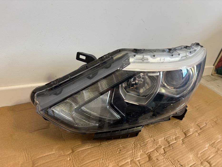Far stanga Nissan Qashqai dupa 2014 cod 100-18013
