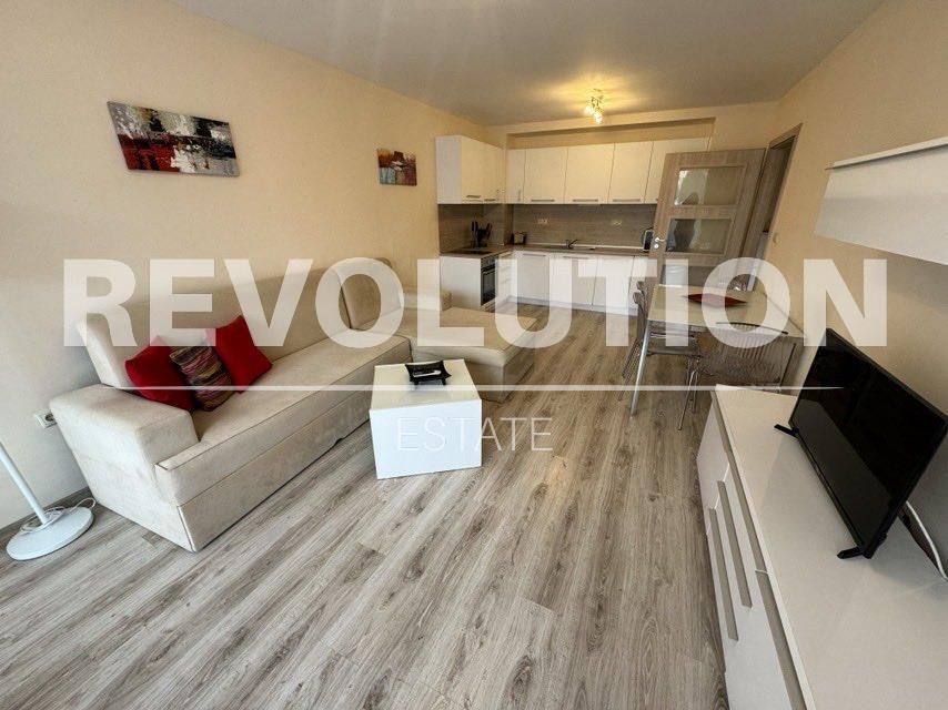 Дава се под наем Двустаен апартамент в Варна, Аспарухово - 74 кв.м за 700 € - Снимка #3