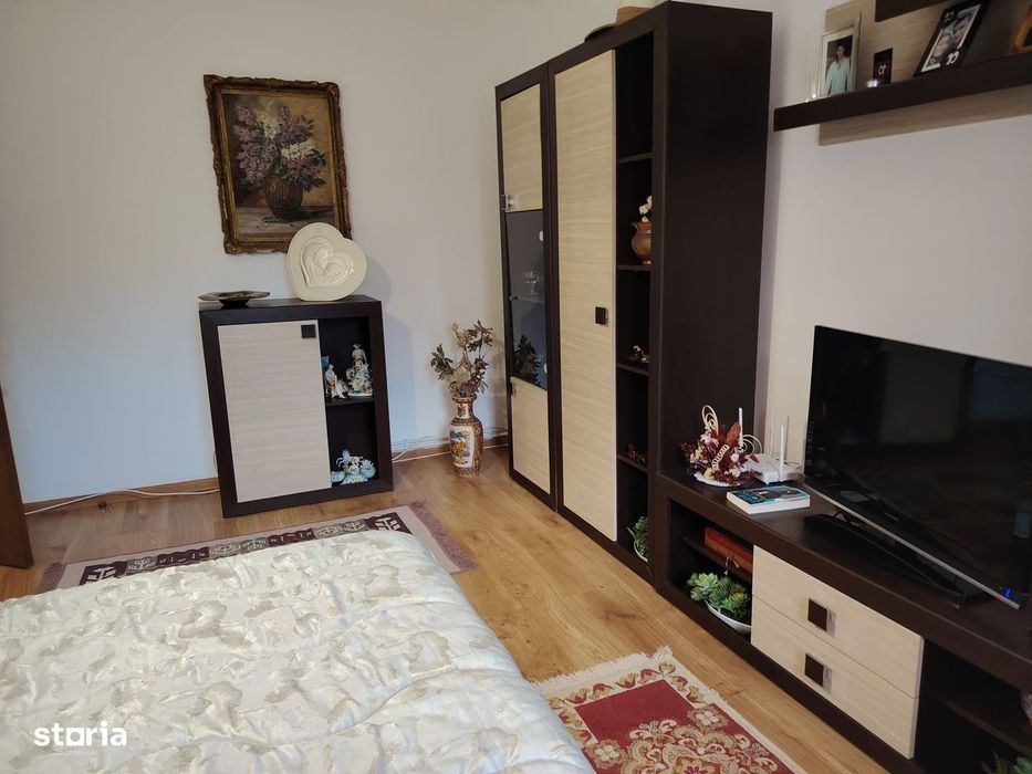 Casă cu 4 camere, 300mp teren Albesti_Simnicu de Sus