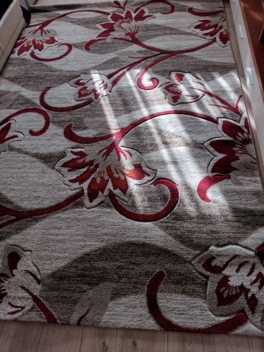 Vând Covor 2 X 3m spălat