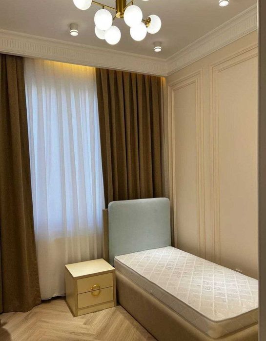 Аллея Цум! Сдается новая 3-х комнатная квартира в центре города!