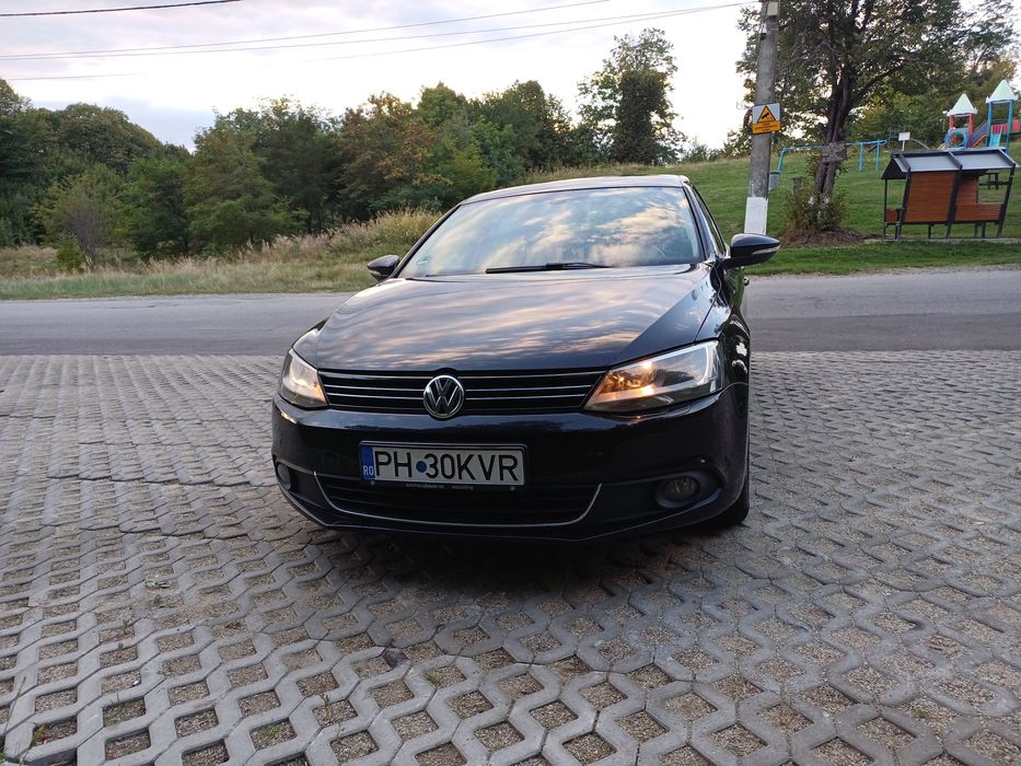 VOLKSWAGEN Jetta 2011 — imagine 1