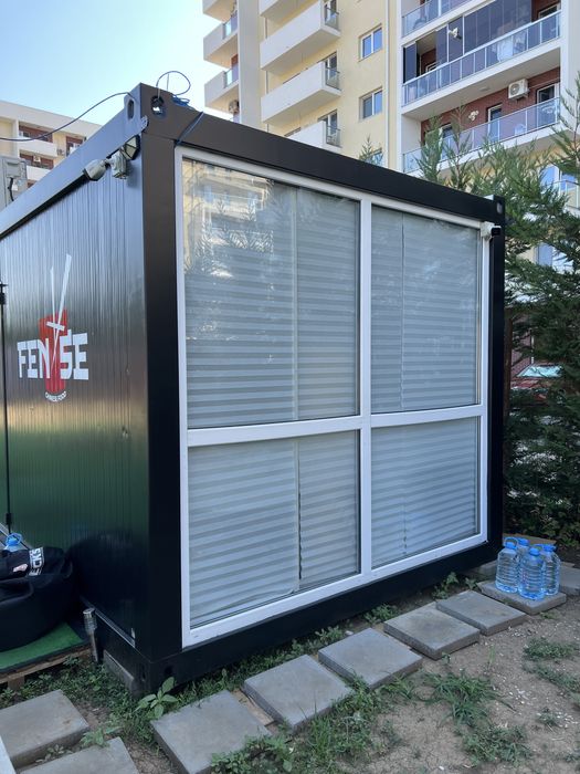 Container Fast Food/ 4000€ doar cu hota+ motor si aerul conditionat.