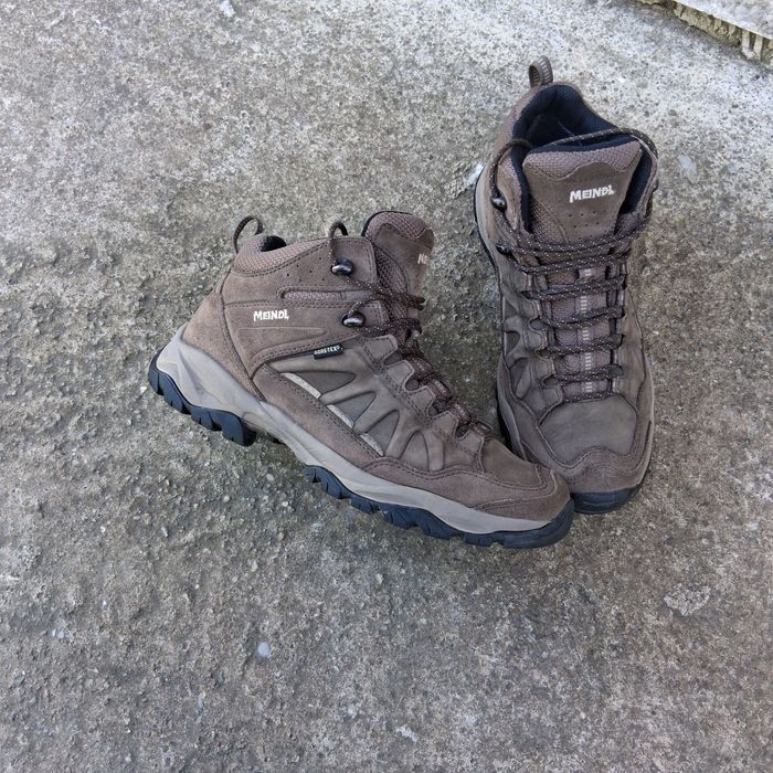 Bocanci Meindl trekking,drumeții