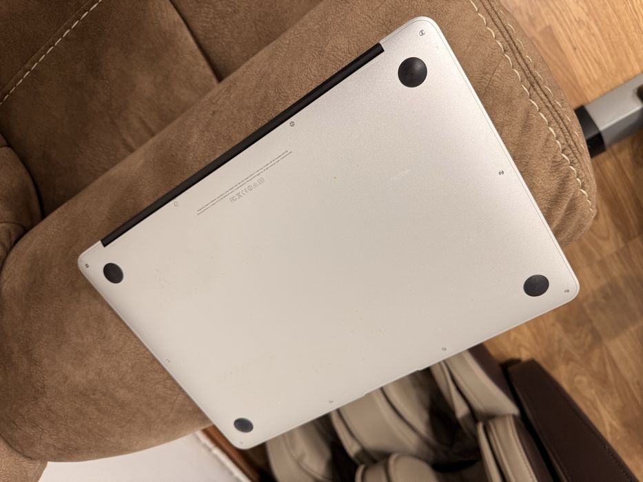 Vand Macbook Air 2014 512 GB SSD i7 8 GB Ram