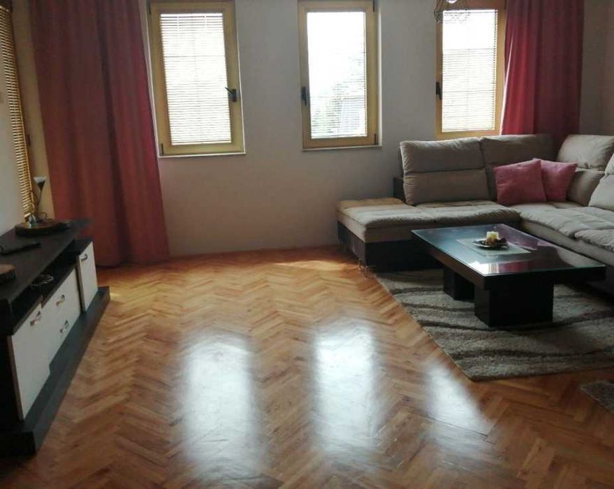 Дава се под наем Тристаен апартамент в Пловдив, Кършияка - 90 кв.м за 331.5 € - Снимка #2