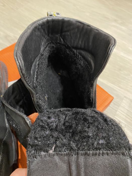 Продам зимние ботинки