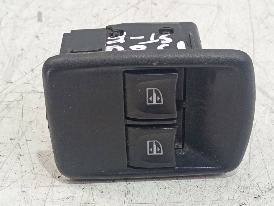 Panou comanda geamuri 254112588R Dacia Logan 2 (2013 - 2016) 1.2 benzina D4F732