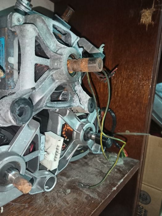 Двигатель стиральной машины