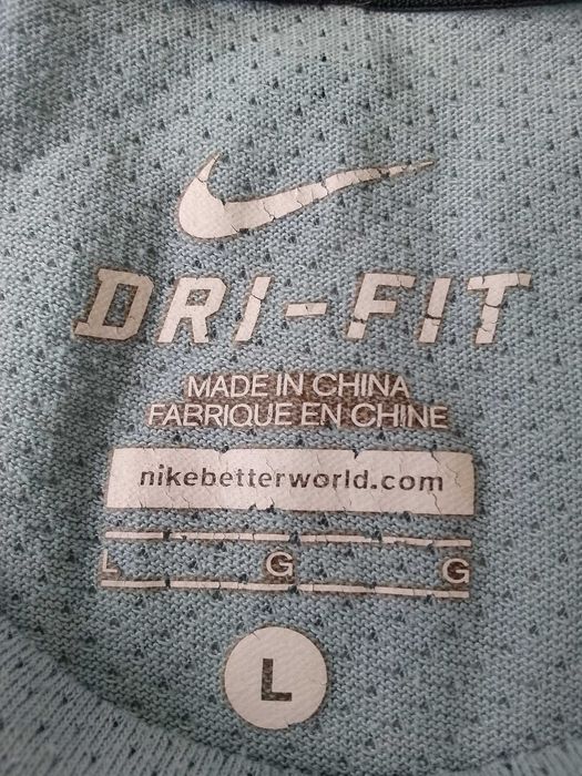 Сива тениска Nike DRI-FIT (L)