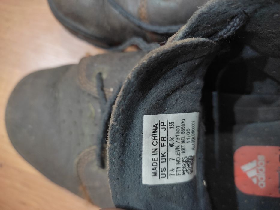 Ботинки кроссовки Adidas