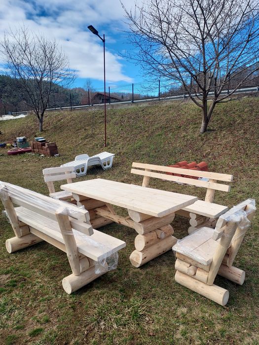 Leagăne mese și diverse pentru gradina
