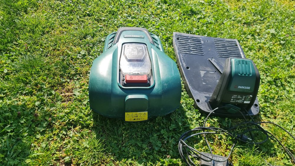 Robot tuns gazon iarba parkside PMRA 20LI B2