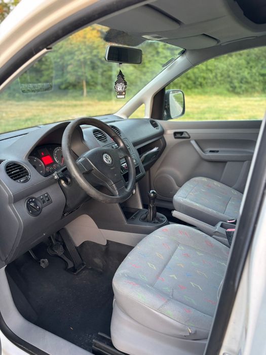 Vw Caddy 1.9 Diesel BLS / 2010 / AC