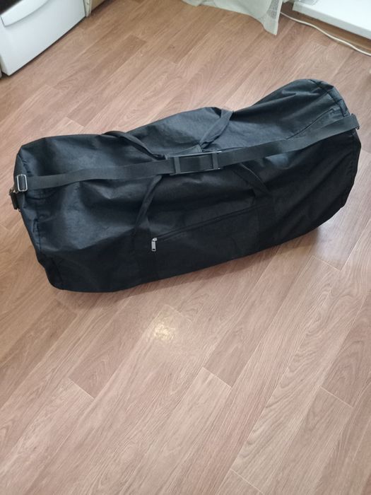 Продаётся спортивная сумка.