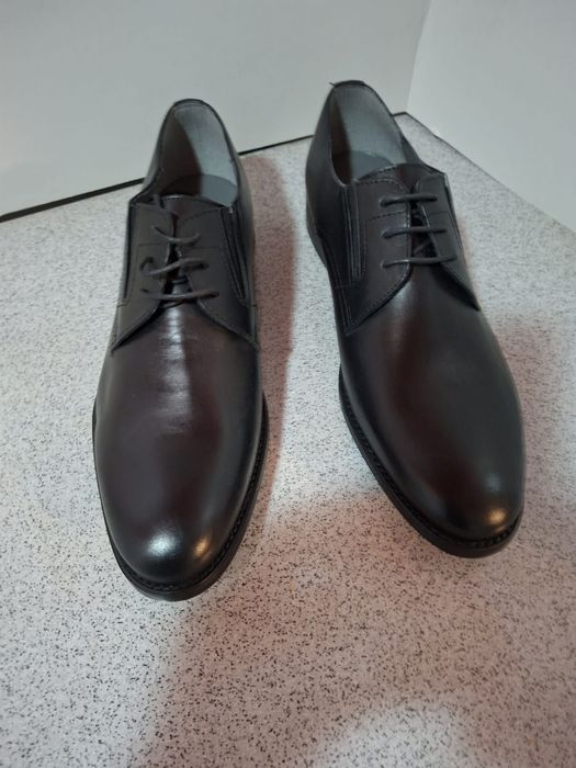 Pantofi din piele nr 41