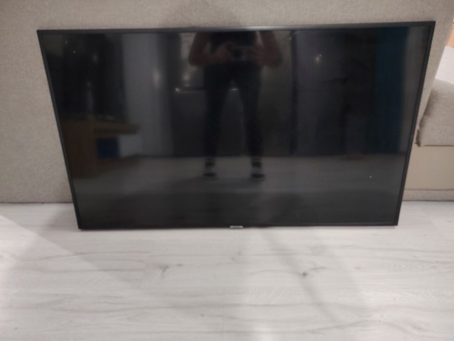Lot / 2 Televizoare Smart TV Samsung (49" & 55") – Plăci/Piese funcționale (Display spart)