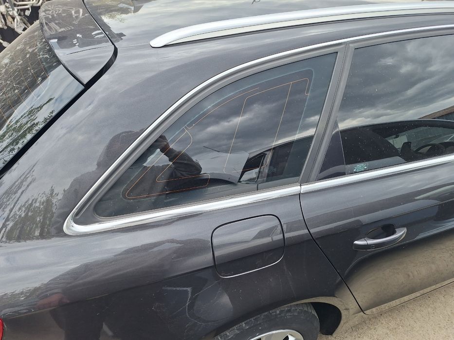Aripa Spate Dreapta Audi A4 Iv Avant 8K5, B8 2007 - 2015 2.0 Tdi