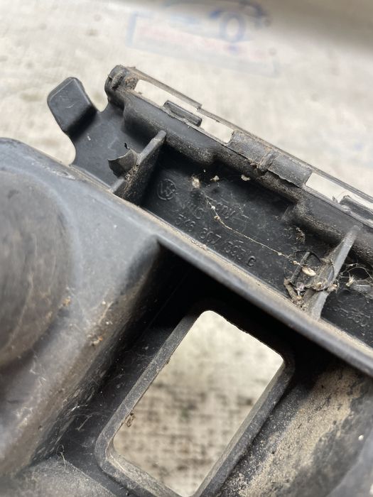 suport stanga bara spate  volkswagen golf 6 2007