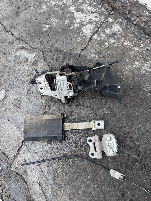 Запчасть мерс, мерседес