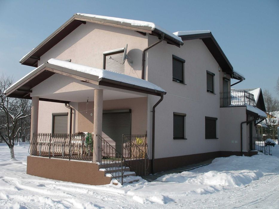 Casa de vanzare în Cornu, Valea Prahovei – teren 1600 mp, intimitate