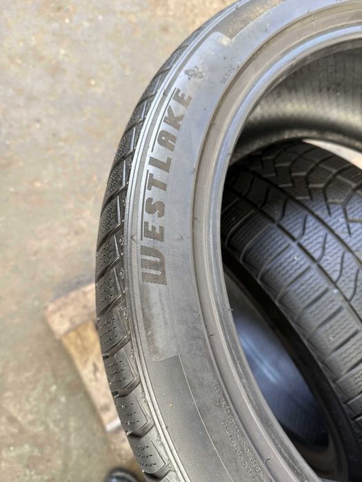 2x Anvelope Iarna 255/40 R19 - Weslake Zuper Snow Z507