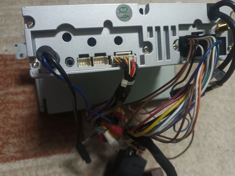 Navigatii originale bmw  e46 2 buc si 1 buc android