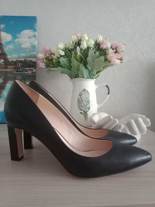 Продам туфли почти новые