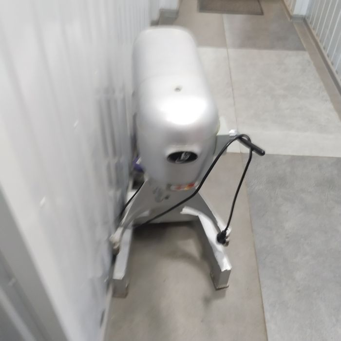 Продам миксер 30литров