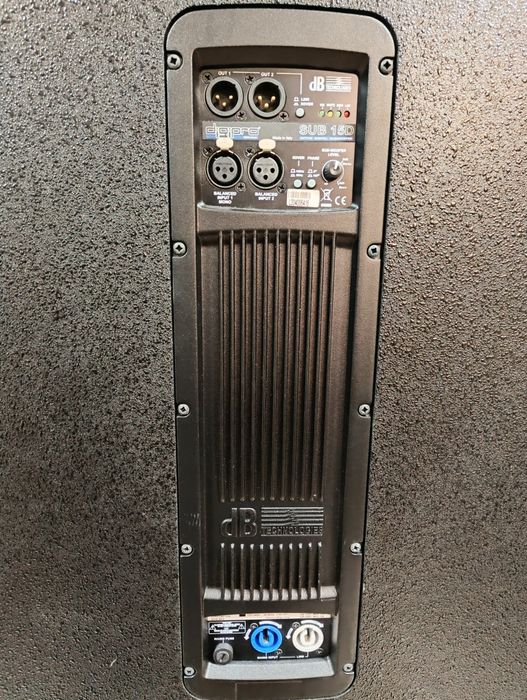 Boxa bas Subwoofer Activ DB Technologies SUB 15D formație live sau DJ