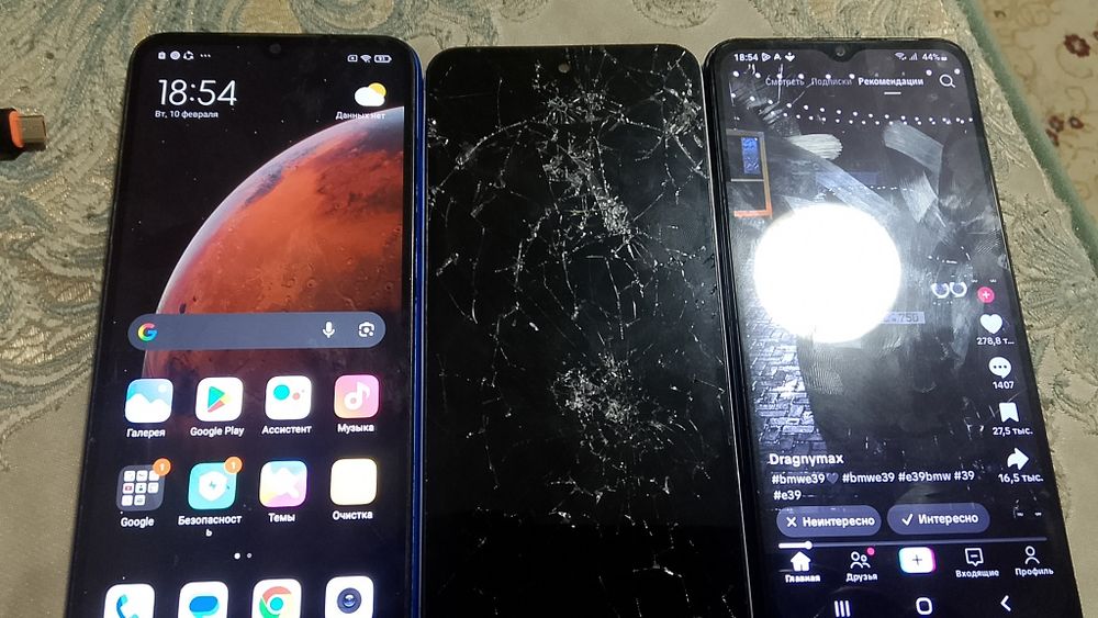 Срочно продаю телефон