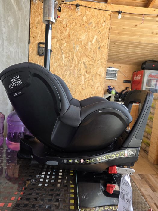 britax romer dualfix m i size scaun auto